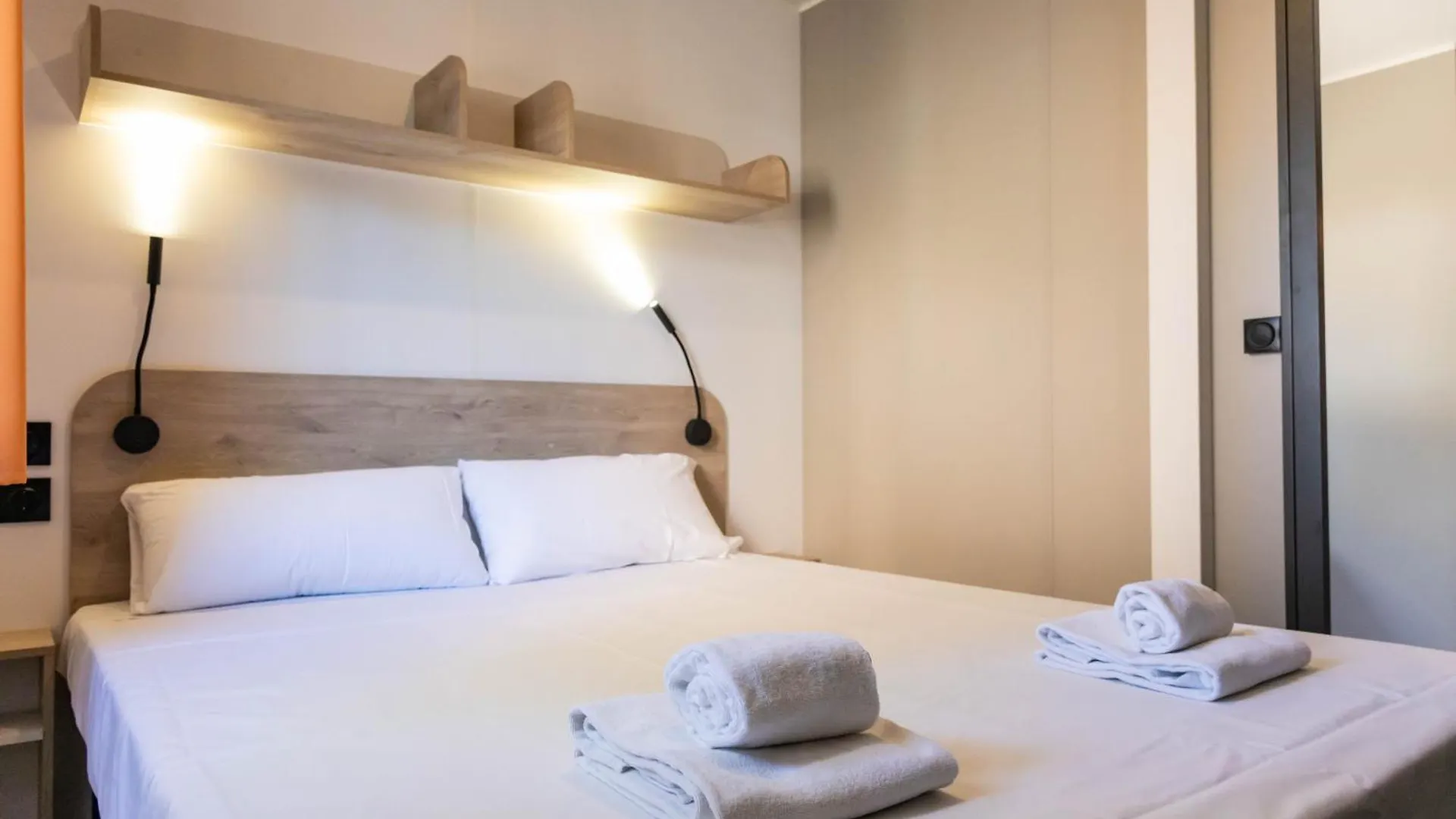 Camping Sant Salvador Hotel Coma-ruga Campsite